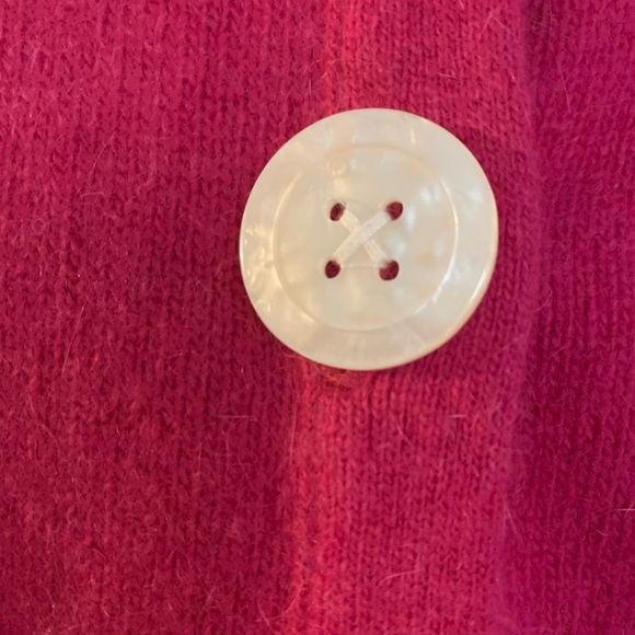 Vintage Banana Republic fuchsia sweater, size large. Wool and angora blend. - Picture 2 of 4
